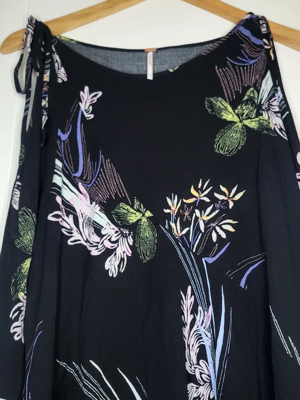 Free People Black Floral Cold-Shoulder Tunic - Picture 3 of 13